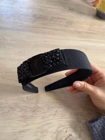 페라가모 Ferragamo 머리띠 black