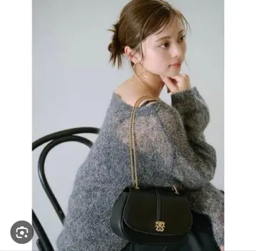 스나이델 라운드 메탈 숄더백