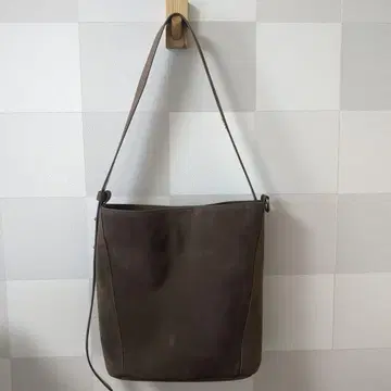 브라운 가죽 숄더백