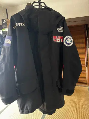 THE NORTH FACE GORE-TEX 마운틴 파카 블랙