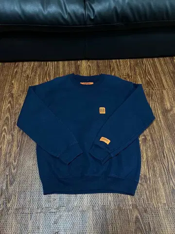 유니버설 오버롤 S 사이즈 네이비 긴팔 맨투맨