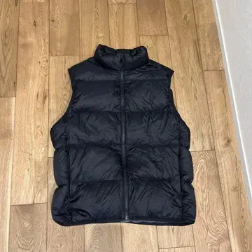 유니클로 울트라 라이트 다운 베스트