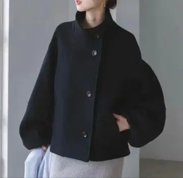 새상품급 noble 멜톤 퍼프 슬리브 숏코트