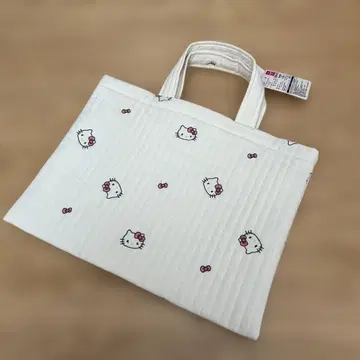 택 포함 새상품 헬로키티 이불백 레슨백