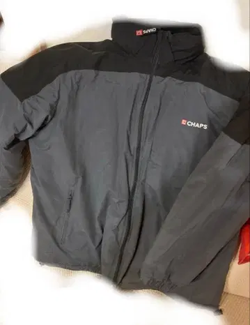 챕스 다운 자켓