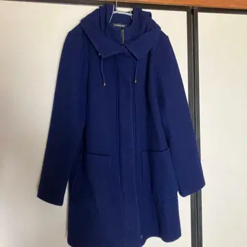 칸사이 비스 네이비 후드 부착 코트