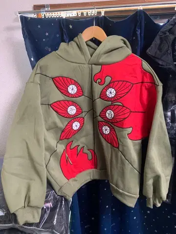 꽃무늬 프린트 후드티