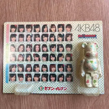 AKB48 BE@RBRICK 하트 무늬 피규어 세븐일레븐 한정판