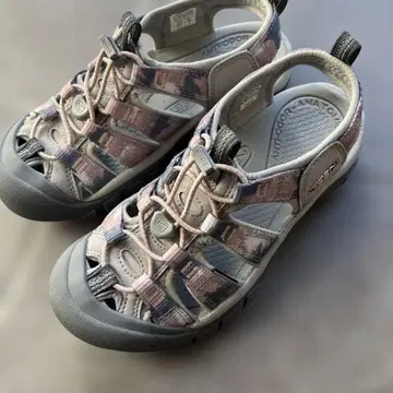 [ 새상품 ] KEEN 샌들