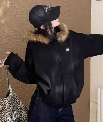 [ 가을/겨울 신상 ] 속기모 퍼 후드 루즈핏 맨투맨 M 사이즈