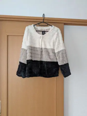 Pinky&dianne 노카라 자켓 플리스 소재 스트라이프