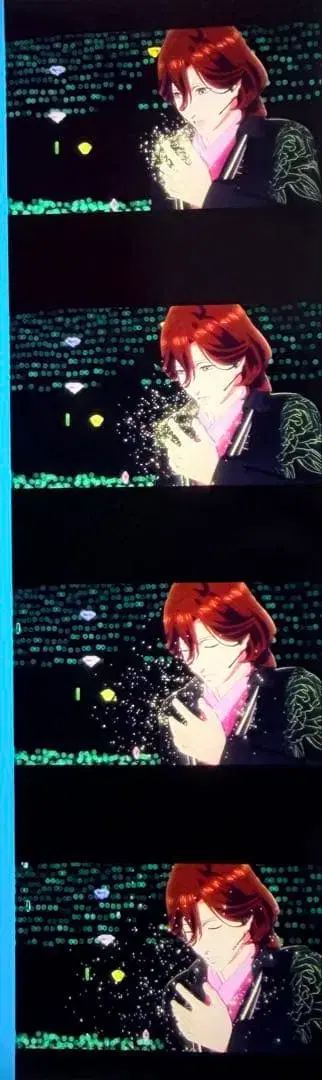 탭나이 필름 조각 스에 료지