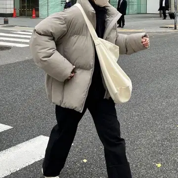 CPCM 그레이 다운 자켓