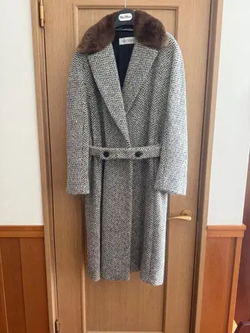 헤링본 무늬 롱 코트 퍼 카라 부착