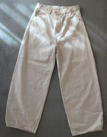 Black by moussy 화이트 데님 PUNA 26