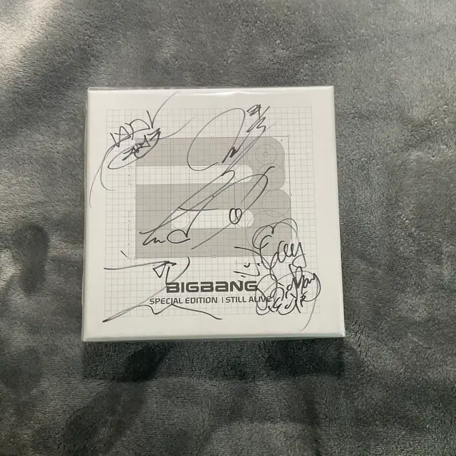 빅뱅 스틸얼라이브 사인 앨범