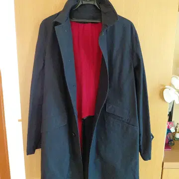 네이비 스텐카라 코트 빨간색 안감