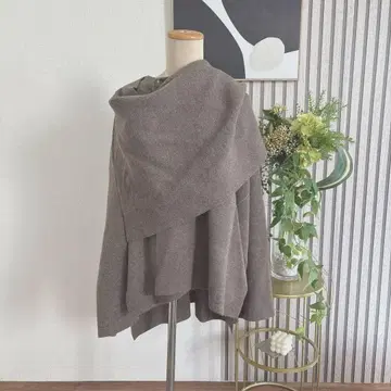 새상품 ZARA 브라운 판초 S~M