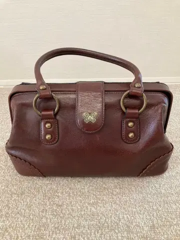 ANNA SUI 버터플라이 모티브 브라운 가죽 핸드백