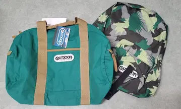 OUTDOOR products 가방과 백팩