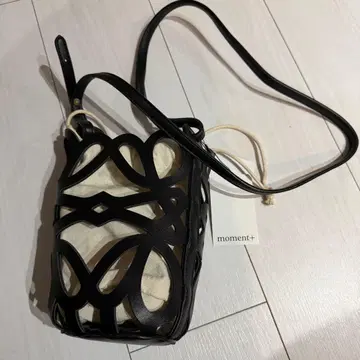 moment+ 컷워크 숄더백 미니백 가방