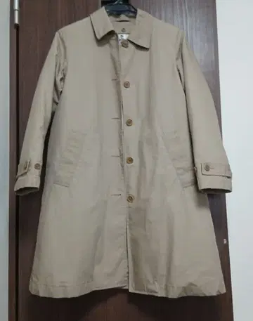 MHL. 다운 라이너 포함 베이지 스텐카라 코트 2way