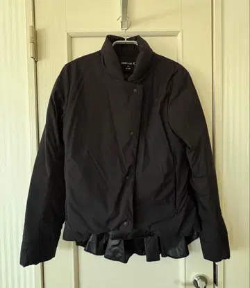 [ 새상품급 ] 댄스킨 프릴 달린 블랙 다운 자켓