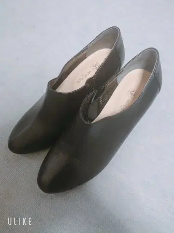 블랙 하이힐 23.5cm