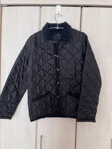 블랙 퀼팅 자켓