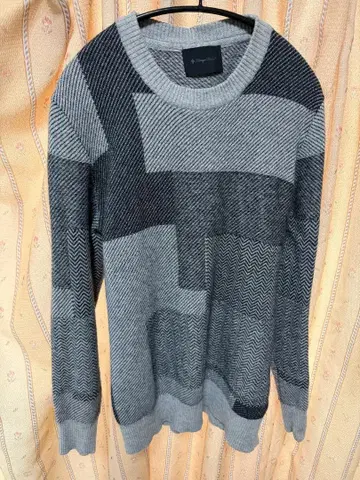 Lounge Lizard 패치워크 니트 스웨터