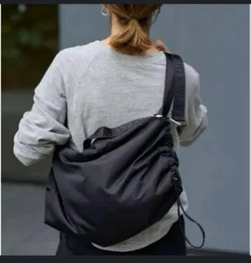 NOMADIS 나일론 블랙 숄더백