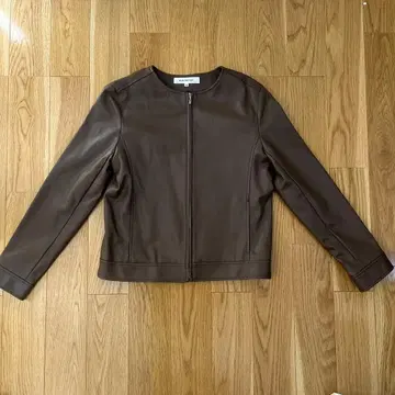 내추럴 뷰티 베이직 페이크 레더 재킷 브라운