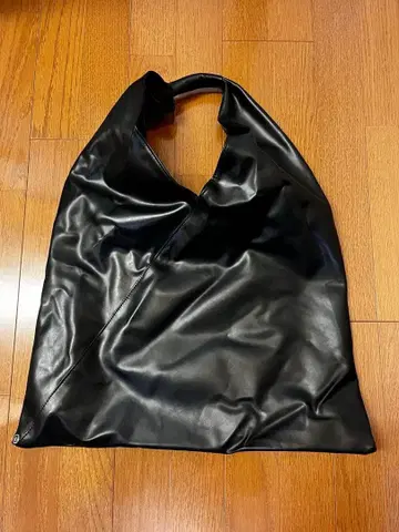 [ 가격 인하 협상 가능 ] 블랙 토트백