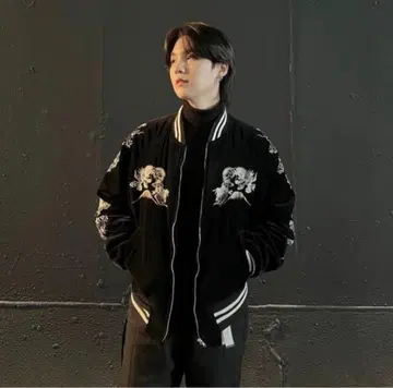 BTS/bts SUGA/슈가 착용 벨로아 스카잔