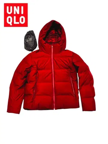 [ 초레어 컬러 ] UNIQLO 심리스 다운 후드티 M 사이즈