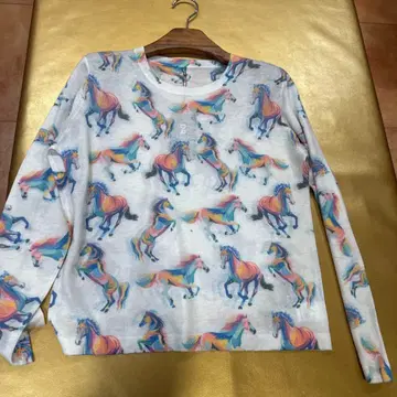 유니콘 프린트 긴팔 니트 새상품