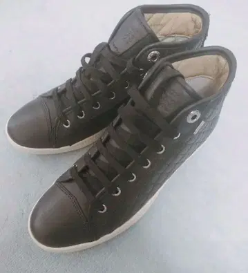 블랙 퀼팅 하이컷 스니커즈