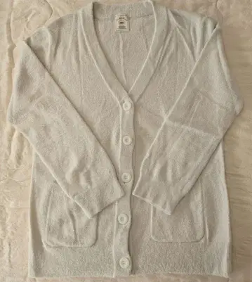 미사용 새상품 젤라또피케 가디건