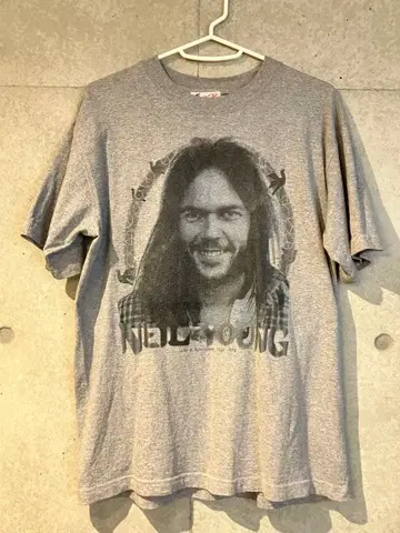 닐 영 빈티지 투어 셔츠