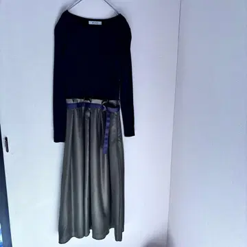 새상품급 나노 유니버스 도킹 원피스, 블랙 x 올리브 티셔츠 원피스