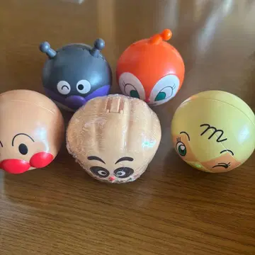 호빵맨 공 모양 캡슐 토이 5개 세트