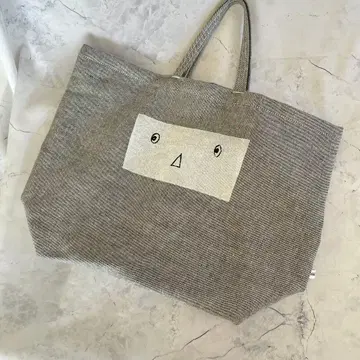 미나 페르호넨 토트백 anim (아님)