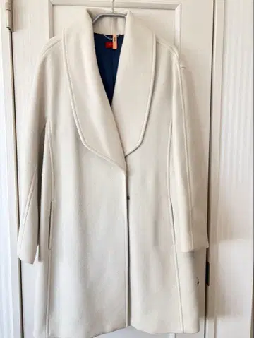 DES PRES 화이트 울 코트 큰 옷깃