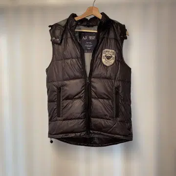 Armani Jeans 블랙 다운 베스트