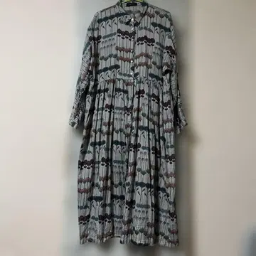 새상품급. CALINER 카리네 초목 꽃무늬 셔츠 롱 원피스 M