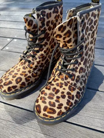 닥터마틴 레오파드 무늬 송치 UK 5