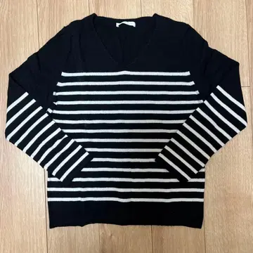 갤러리 바이 캐시미어 V넥 스웨터 S