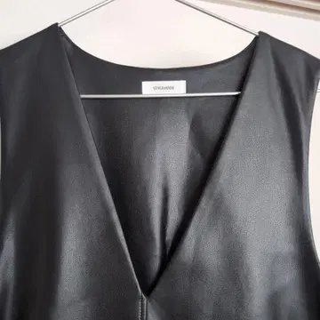 STYLEMIXER 인조 가죽 오버롤 스커트 원피스