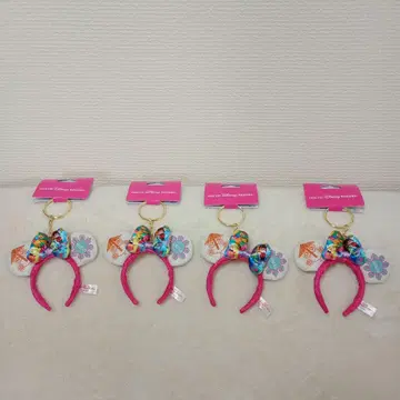 잇츠 어 스몰 월드 머리띠 키링 4개 세트