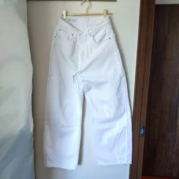 (레어템) ZARA 자라 데미지 화이트 배기 데님 팬츠 화이트 M